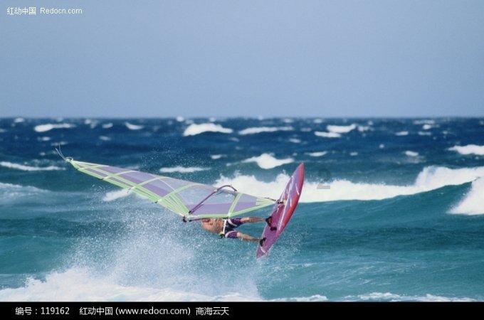 津兴城际铁路开通运营“满月”累计发送旅客6.24万人次